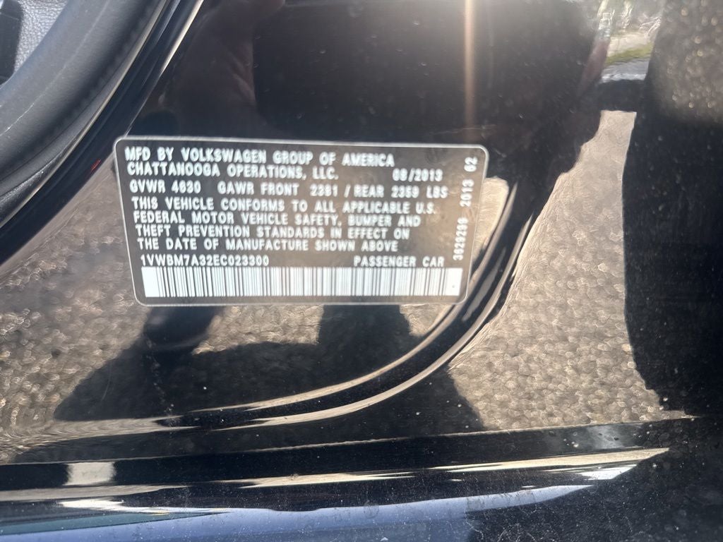 2014 Volkswagen Passat V6 SE w/Sunroof