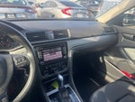 2014 Volkswagen Passat V6 SE w/Sunroof