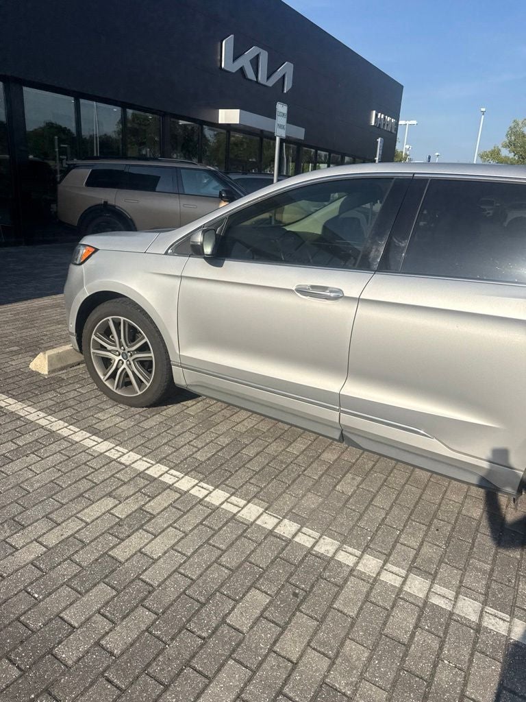 2019 Ford Edge Titanium
