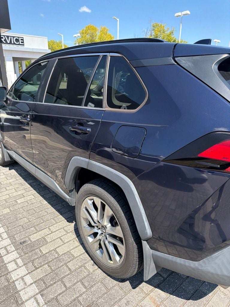 2019 Toyota RAV4 XLE Premium
