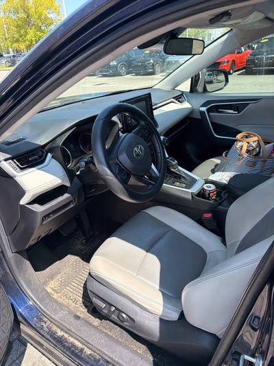2019 Toyota RAV4 XLE Premium