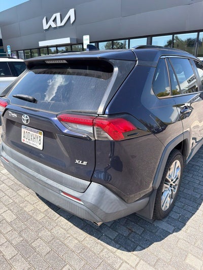 2019 Toyota RAV4 XLE Premium