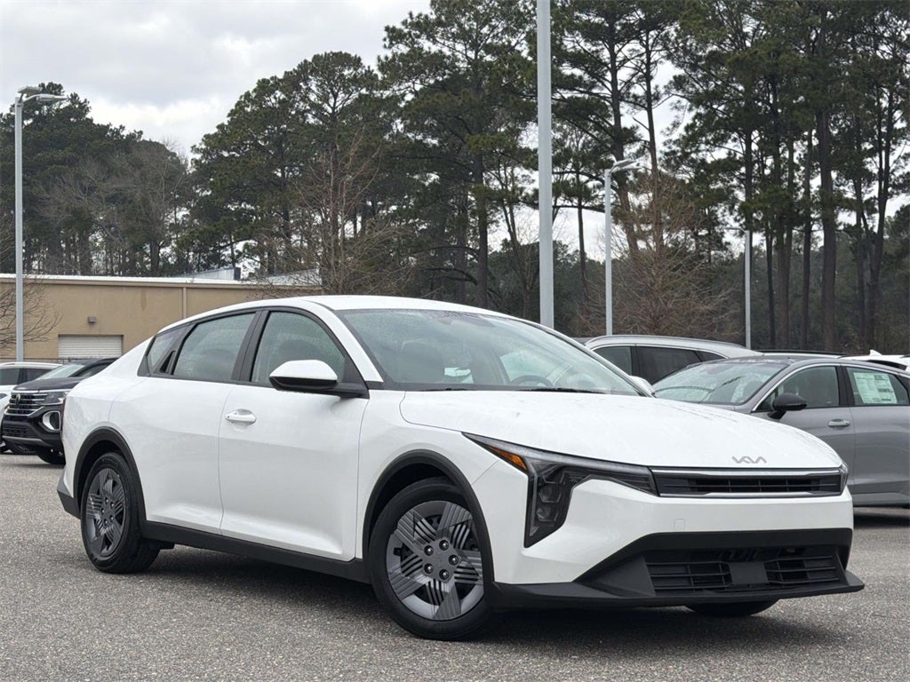 2025 Kia K4 LX