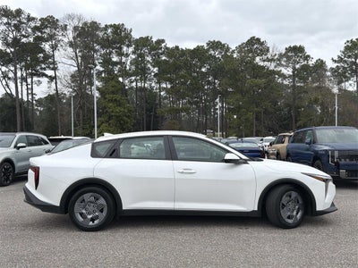 2025 Kia K4 LX