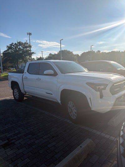 2025 Toyota Tacoma SR5