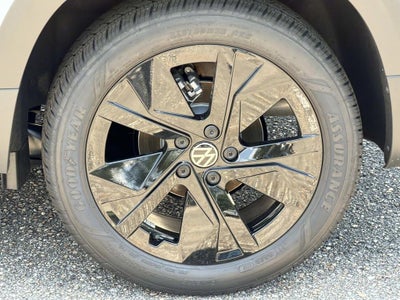 2026 Volkswagen Taos 1.5T SE Black