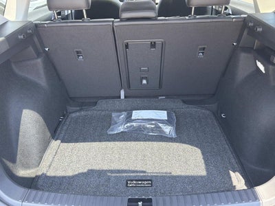 2026 Volkswagen Taos 1.5T SE Black