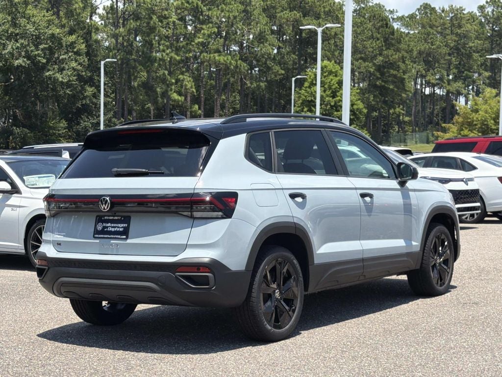 2026 Volkswagen Taos 1.5T SE Black