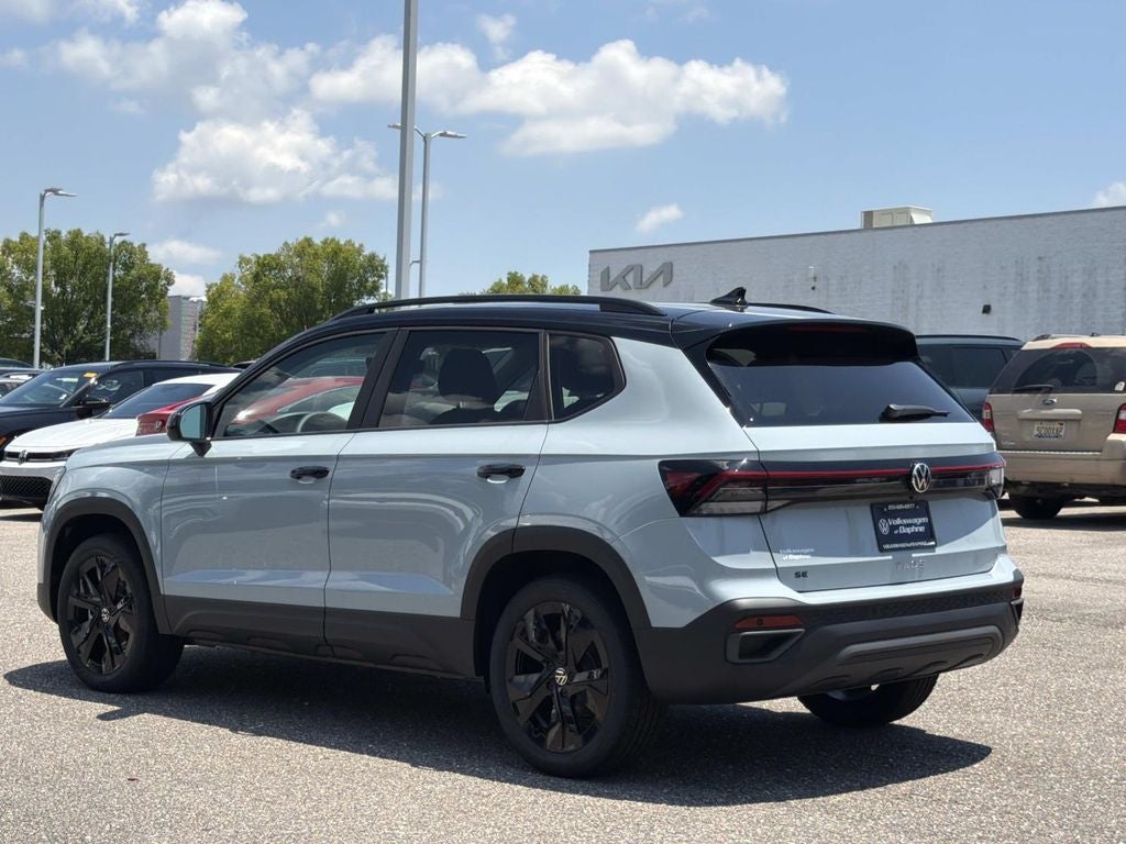 2026 Volkswagen Taos 1.5T SE Black