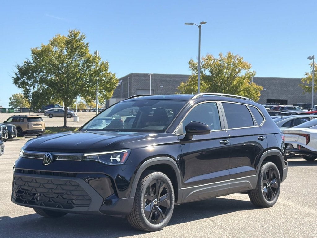 2027 Volkswagen Taos 1.5T SE Black
