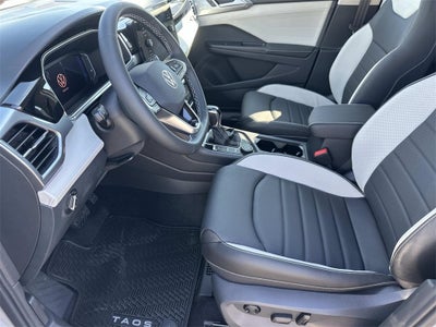 2026 Volkswagen Taos 1.5T SEL