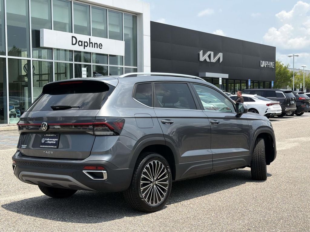 2025 Volkswagen Taos 1.5T SE