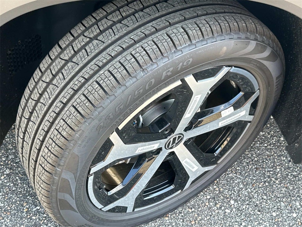 2025 Volkswagen Tiguan 2.0T SE