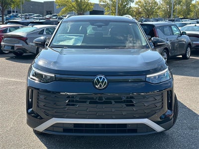 2025 Volkswagen Tiguan 2.0T SE