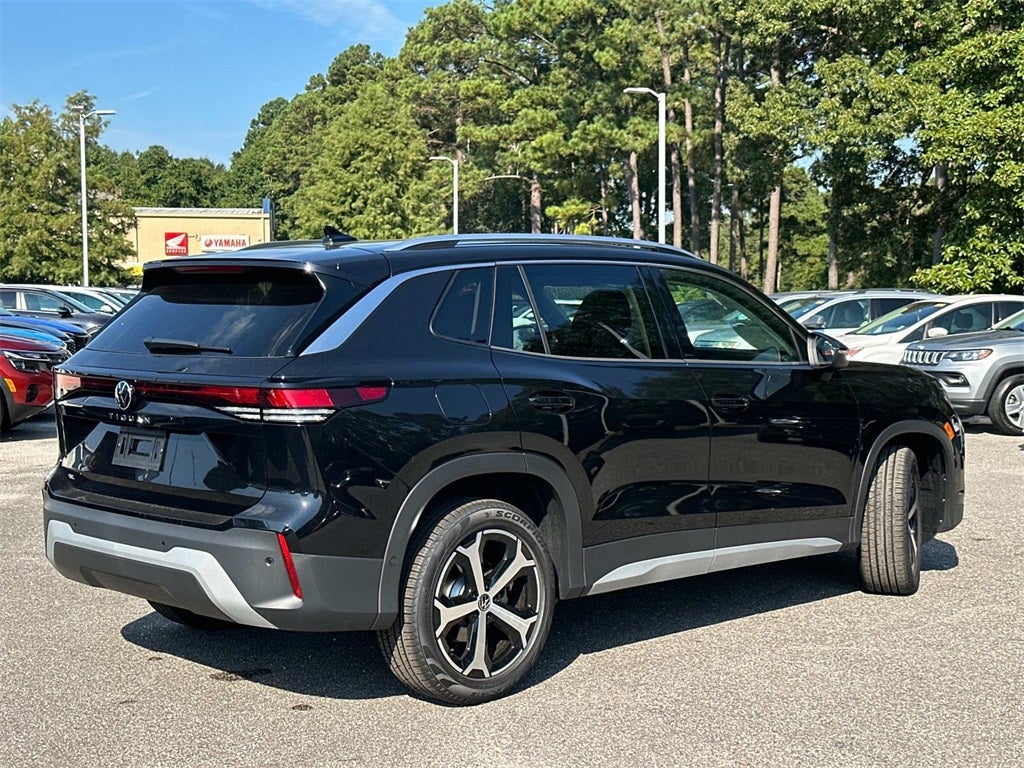 2025 Volkswagen Tiguan 2.0T SE