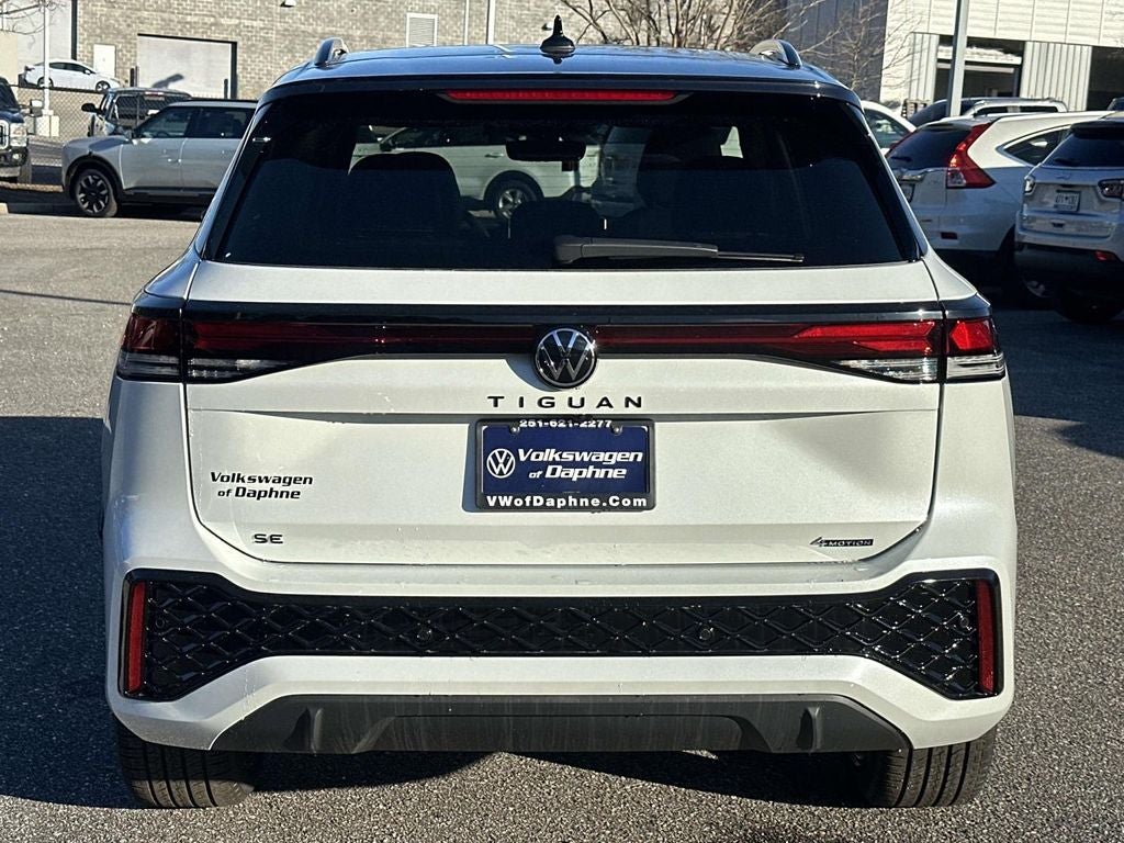 2026 Volkswagen Tiguan 2.0T SE R-Line Black