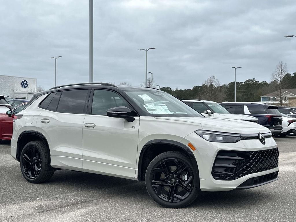 2026 Volkswagen Tiguan 2.0T SE R-Line Black