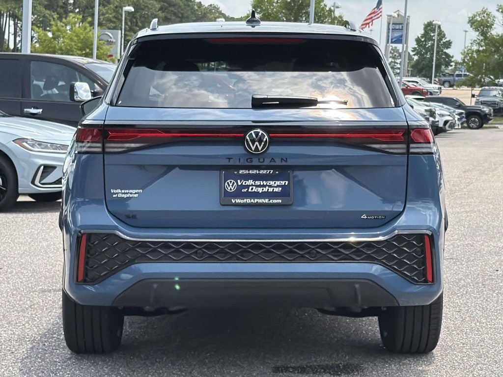 2026 Volkswagen Tiguan 2.0T SE R-Line Black