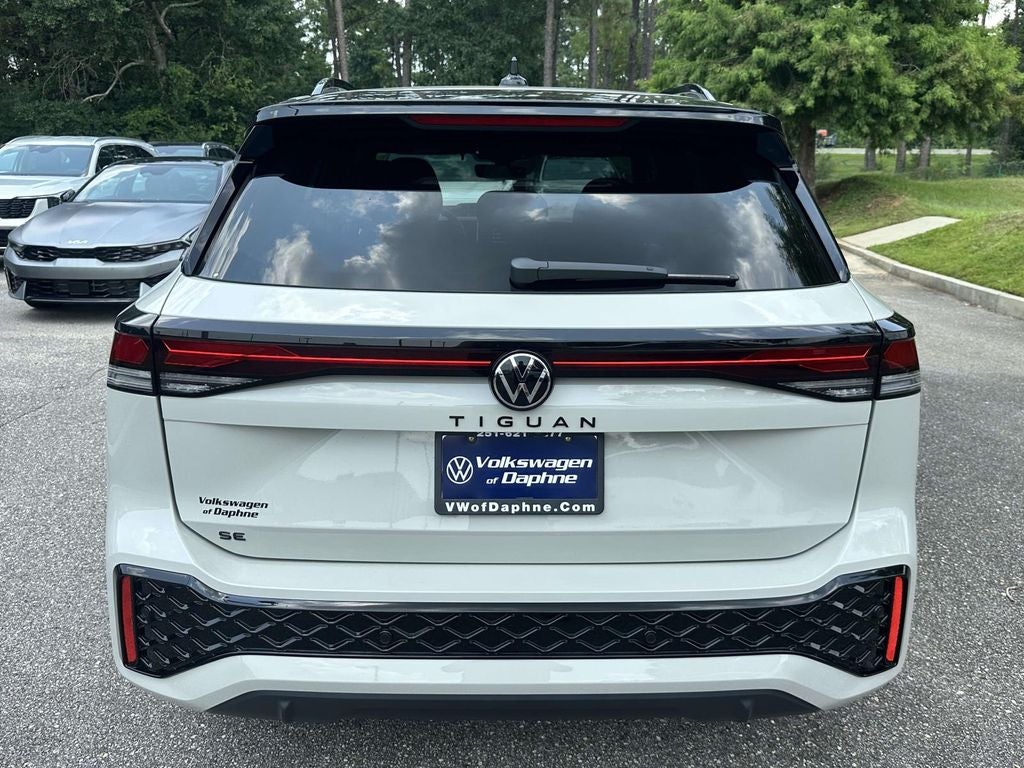 2026 Volkswagen Tiguan 2.0T SE R-Line Black