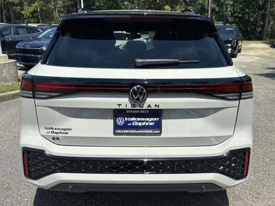 2026 Volkswagen Tiguan 2.0T SE R-Line Black