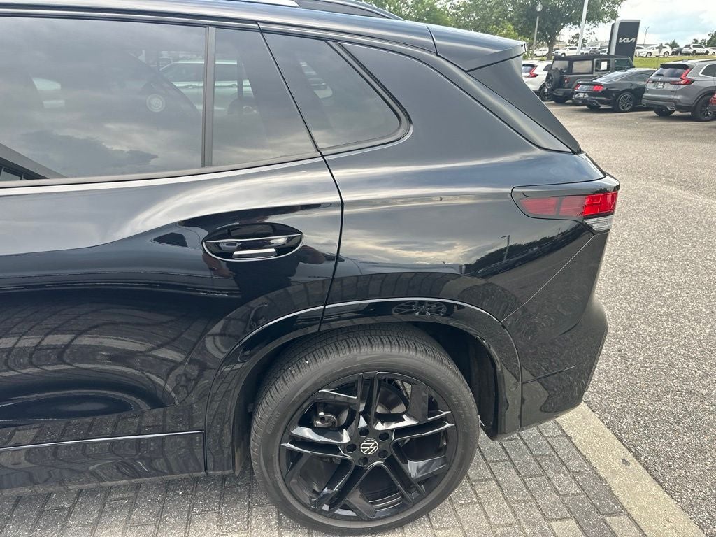 2025 Volkswagen Tiguan 2.0T SE R-Line Black