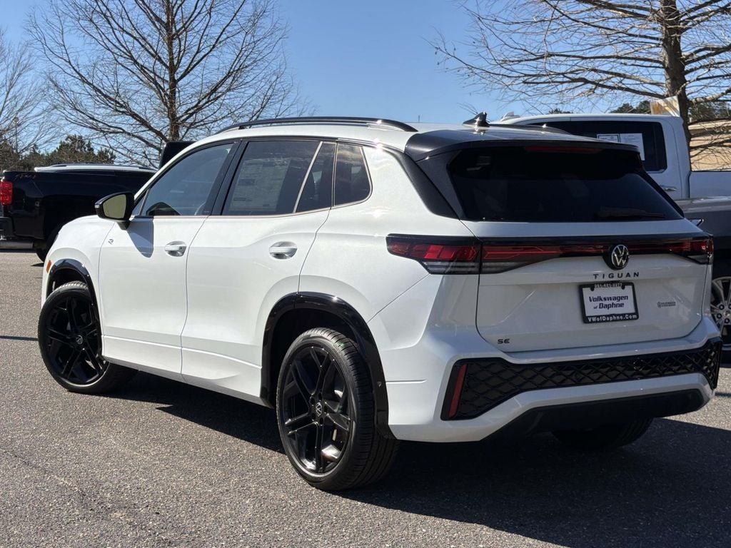 2026 Volkswagen Tiguan 2.0T SE R-Line Black