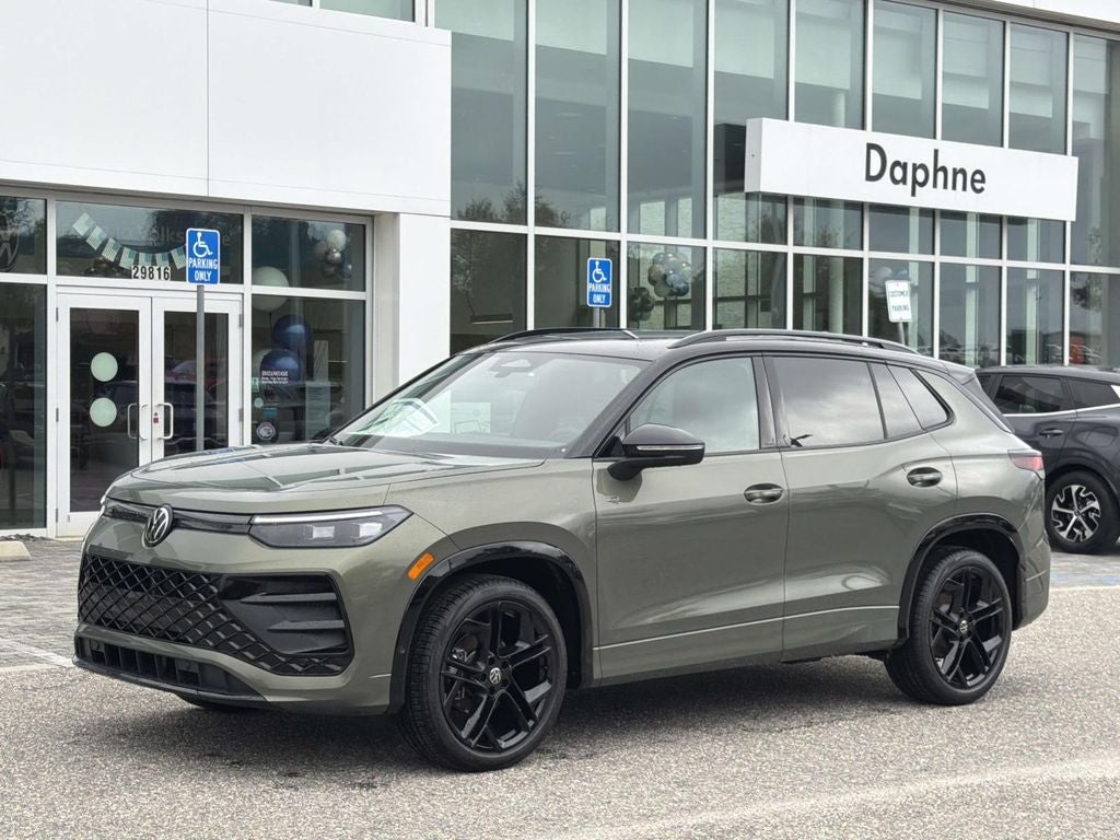 2026 Volkswagen Tiguan 2.0T SE R-Line Black