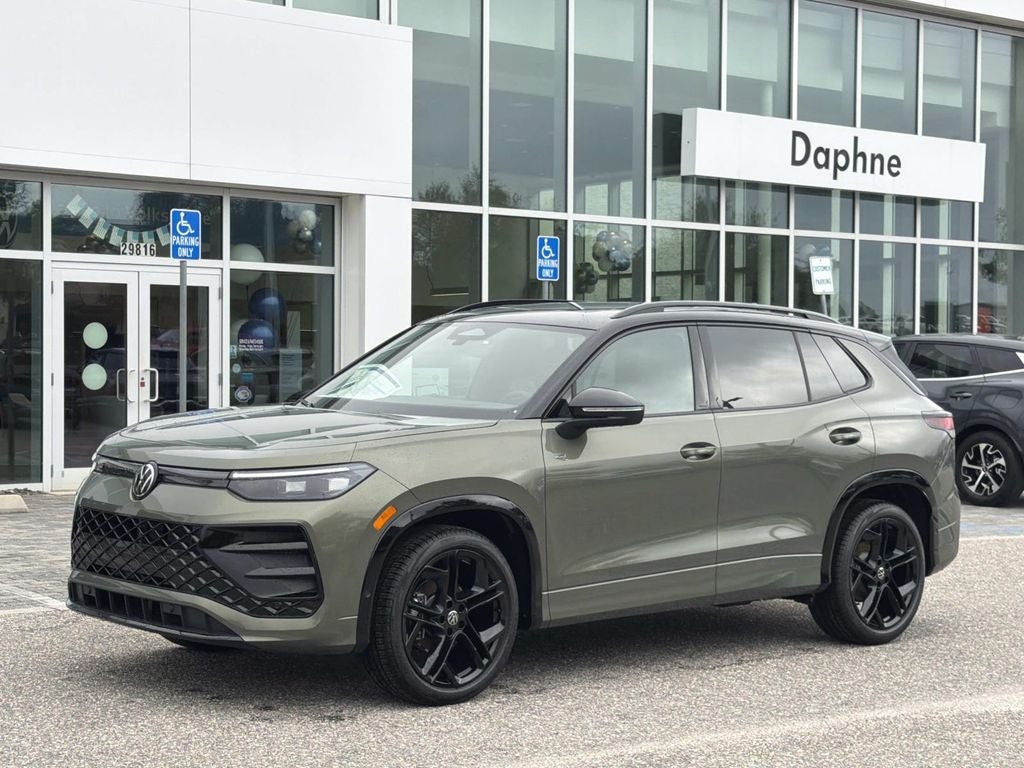 2026 Volkswagen Tiguan 2.0T SE R-Line Black
