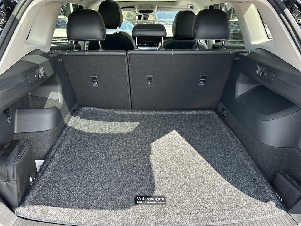 2025 Volkswagen Tiguan 2.0T SE