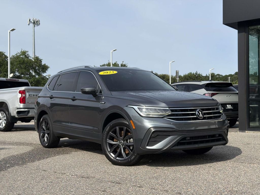 2023 Volkswagen Tiguan 2.0T SE