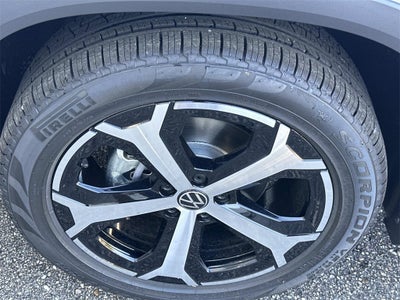 2025 Volkswagen Tiguan 2.0T SE