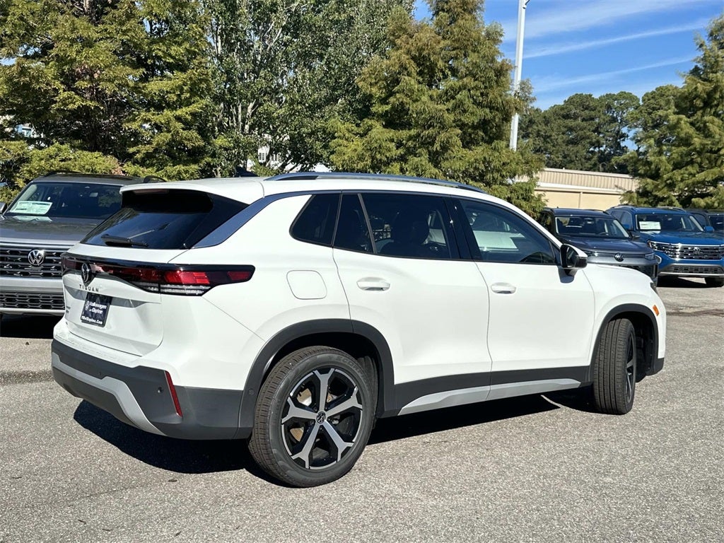 2025 Volkswagen Tiguan 2.0T SE