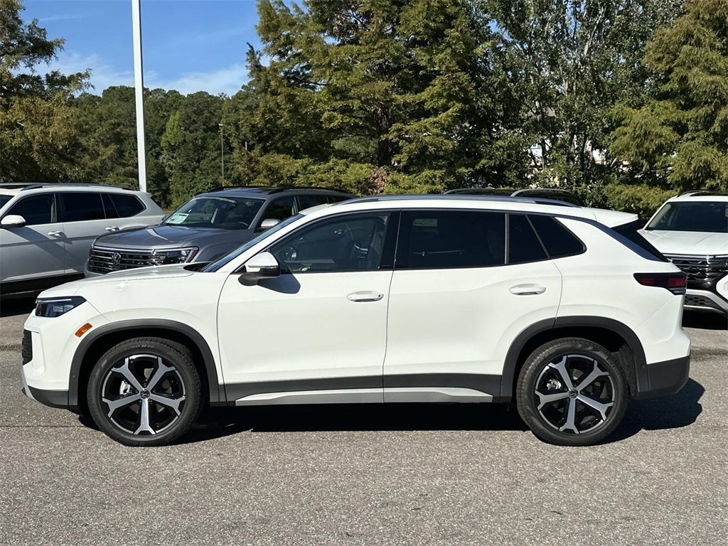 2025 Volkswagen Tiguan 2.0T SE