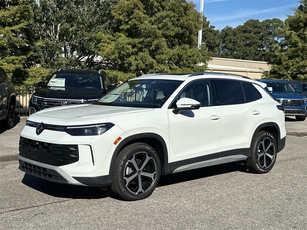 2025 Volkswagen Tiguan 2.0T SE