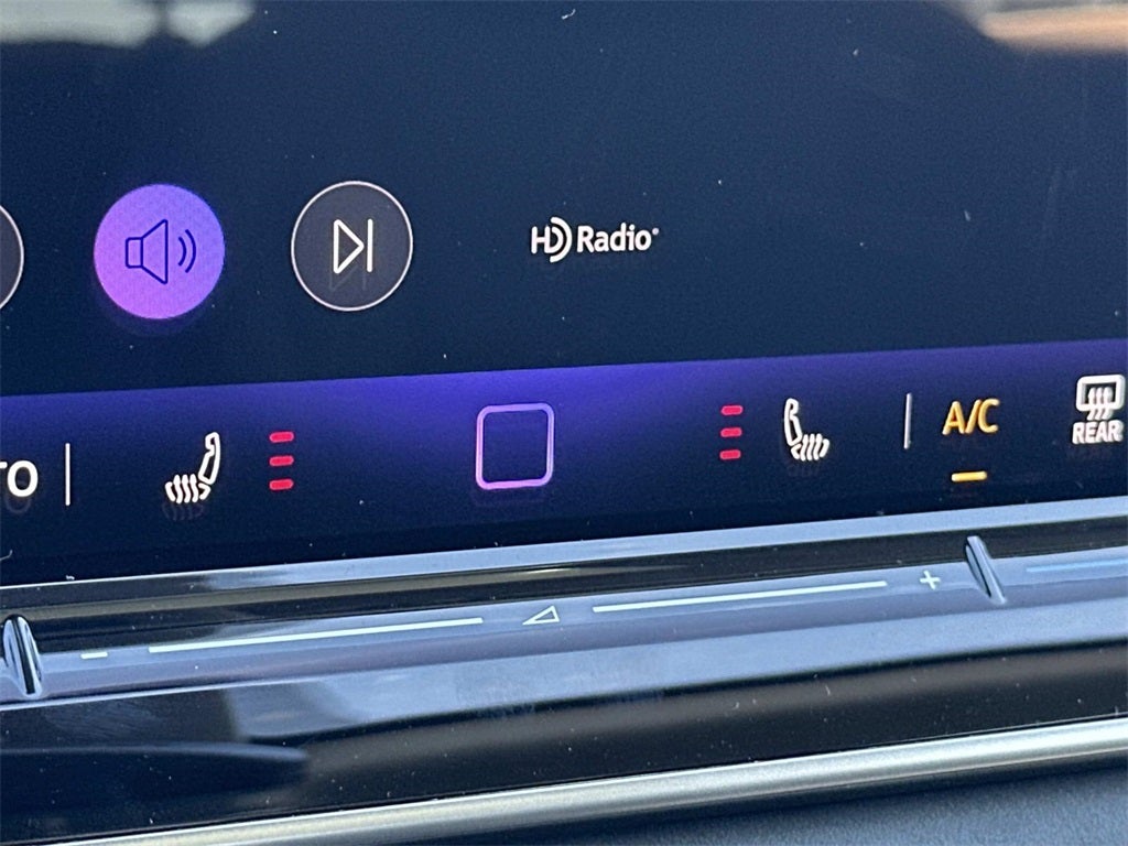 2025 Volkswagen Tiguan 2.0T SE