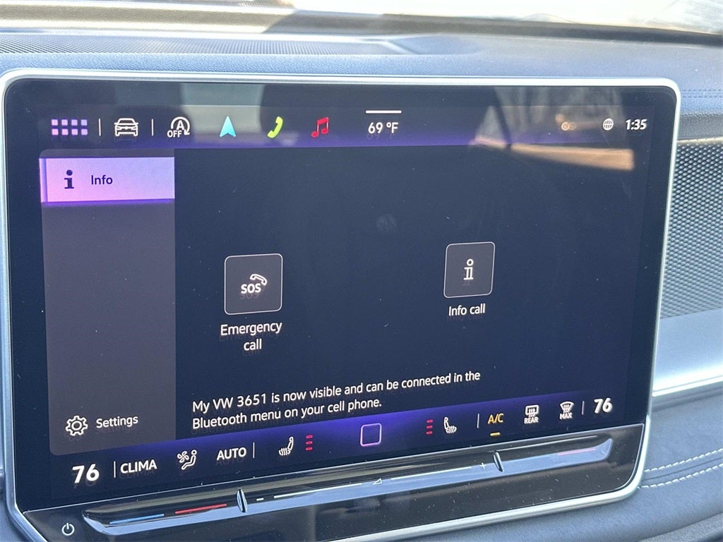 2025 Volkswagen Tiguan 2.0T SE