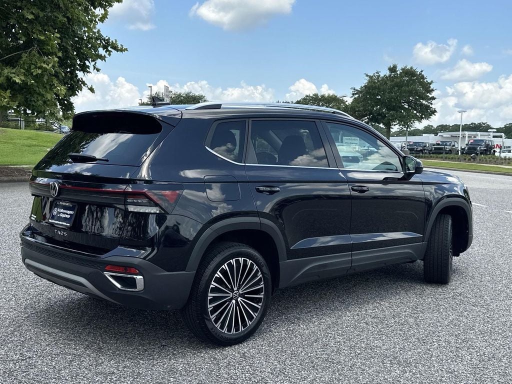 2025 Volkswagen Taos 1.5T SE