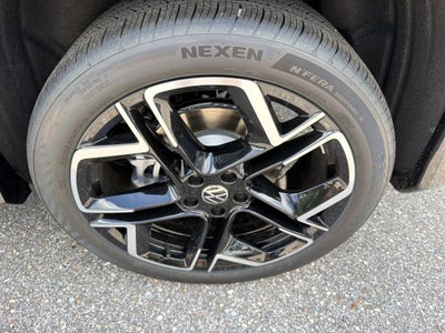 2026 Volkswagen Tiguan 2.0T SEL R-Line