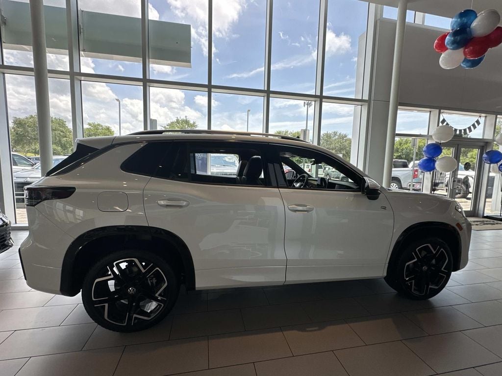 2026 Volkswagen Tiguan 2.0T SEL R-Line Turbo