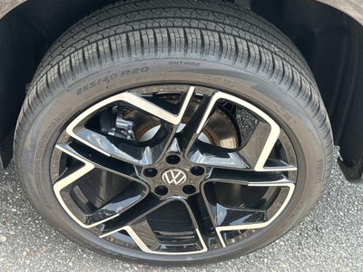 2026 Volkswagen Tiguan 2.0T SEL R-Line Turbo