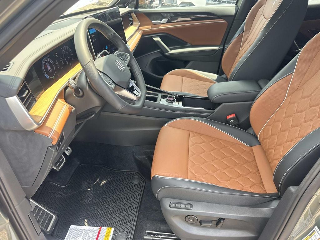 2026 Volkswagen Tiguan 2.0T SEL R-Line Turbo