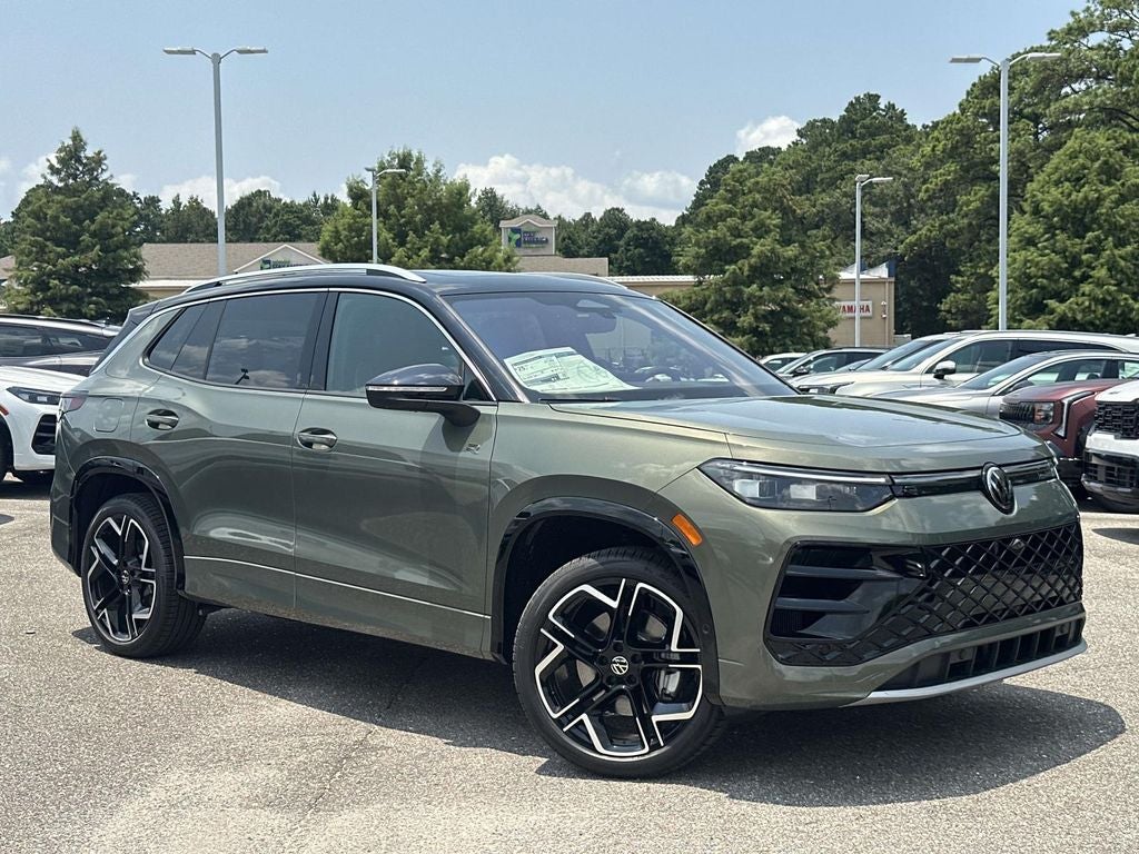 2026 Volkswagen Tiguan 2.0T SEL R-Line Turbo
