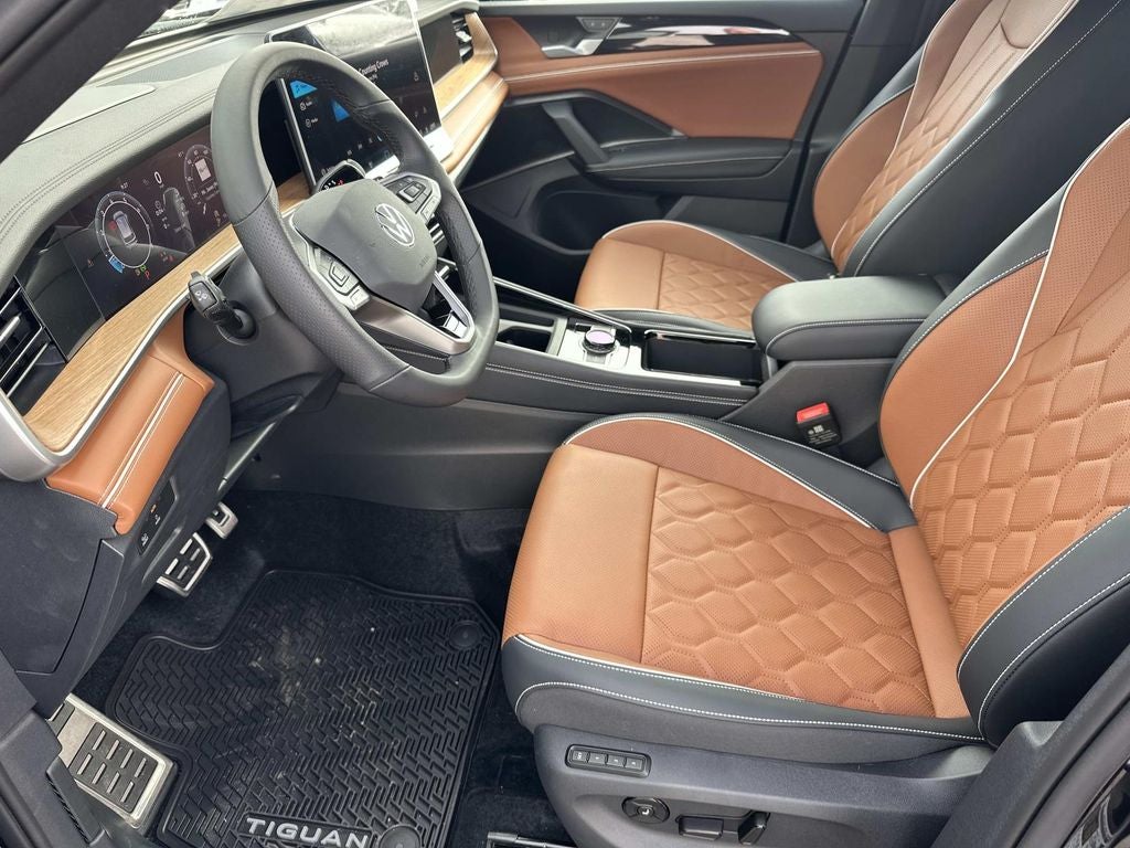 2026 Volkswagen Tiguan 2.0T SEL R-Line