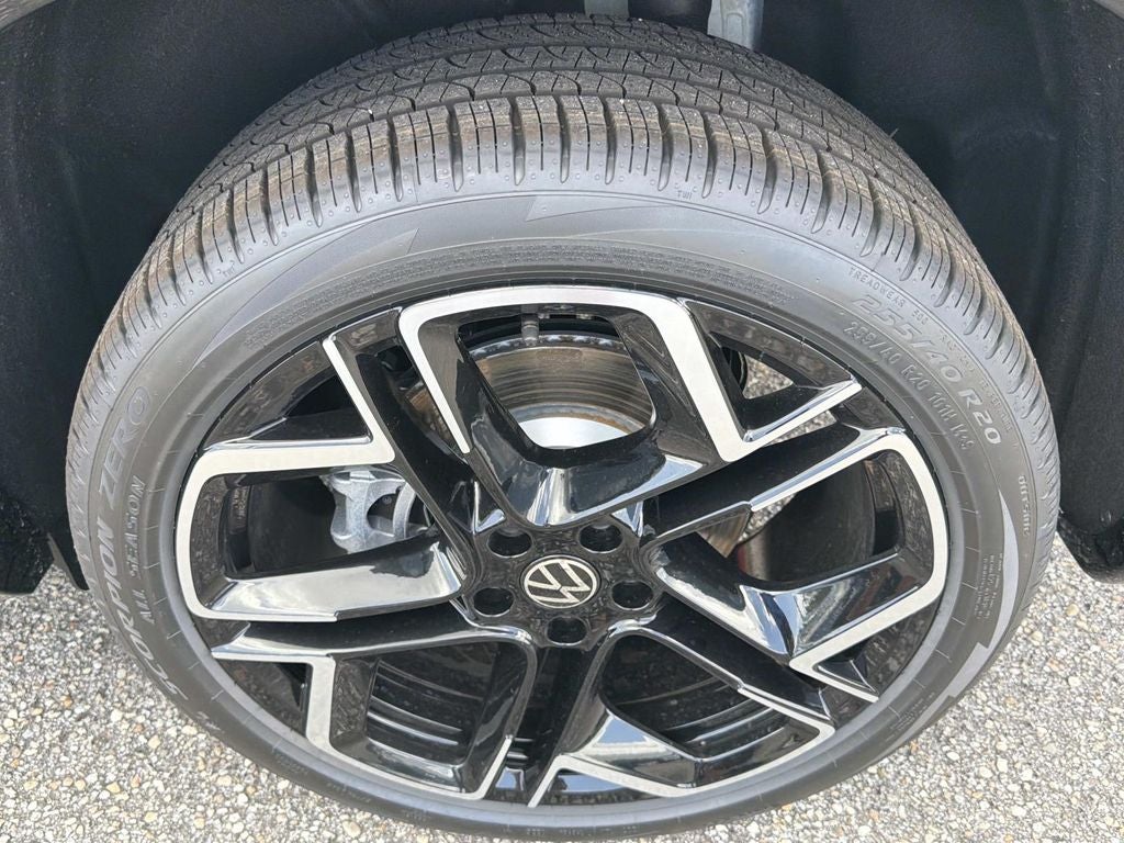 2026 Volkswagen Tiguan 2.0T SEL R-Line Turbo