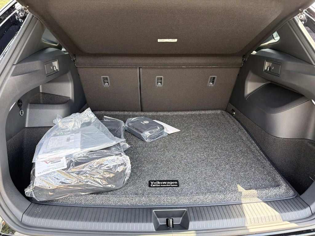 2026 Volkswagen Tiguan 2.0T SEL R-Line Turbo