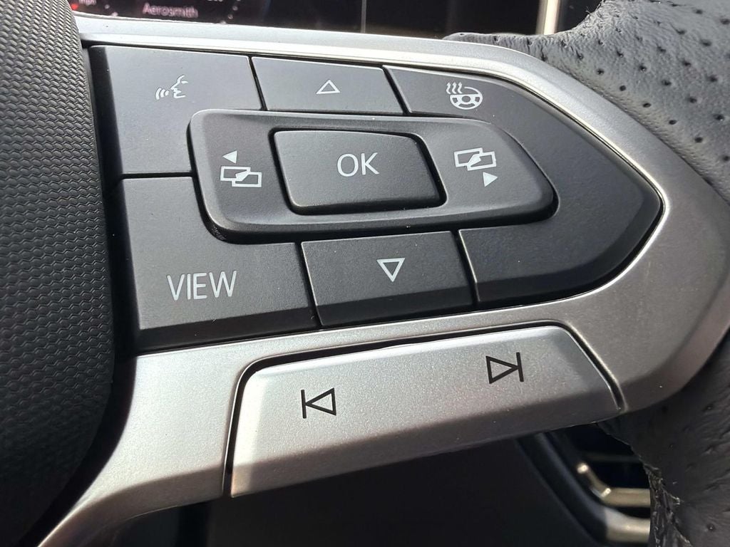 2026 Volkswagen Tiguan 2.0T SEL R-Line Turbo