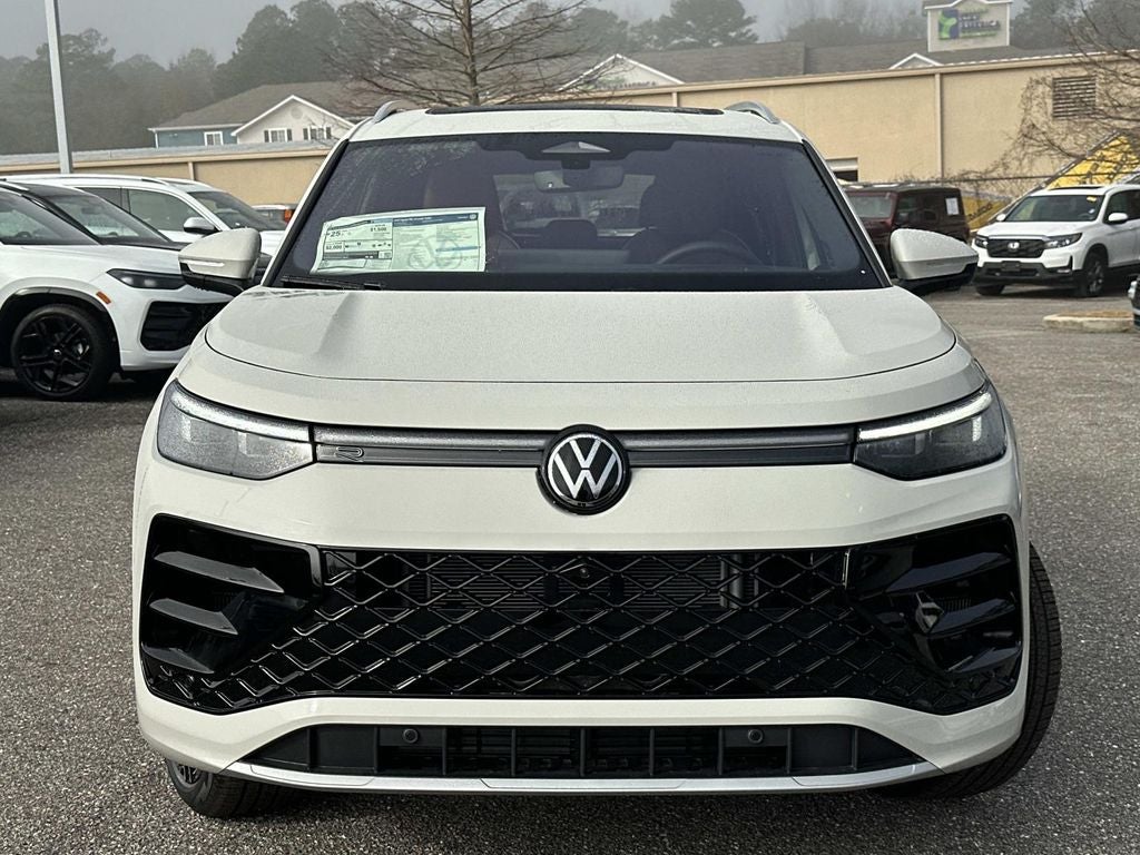 2026 Volkswagen Tiguan 2.0T SEL R-Line