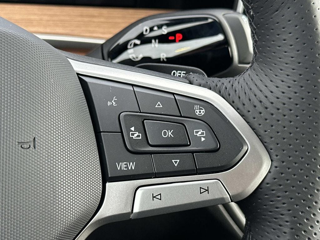 2026 Volkswagen Tiguan 2.0T SEL R-Line