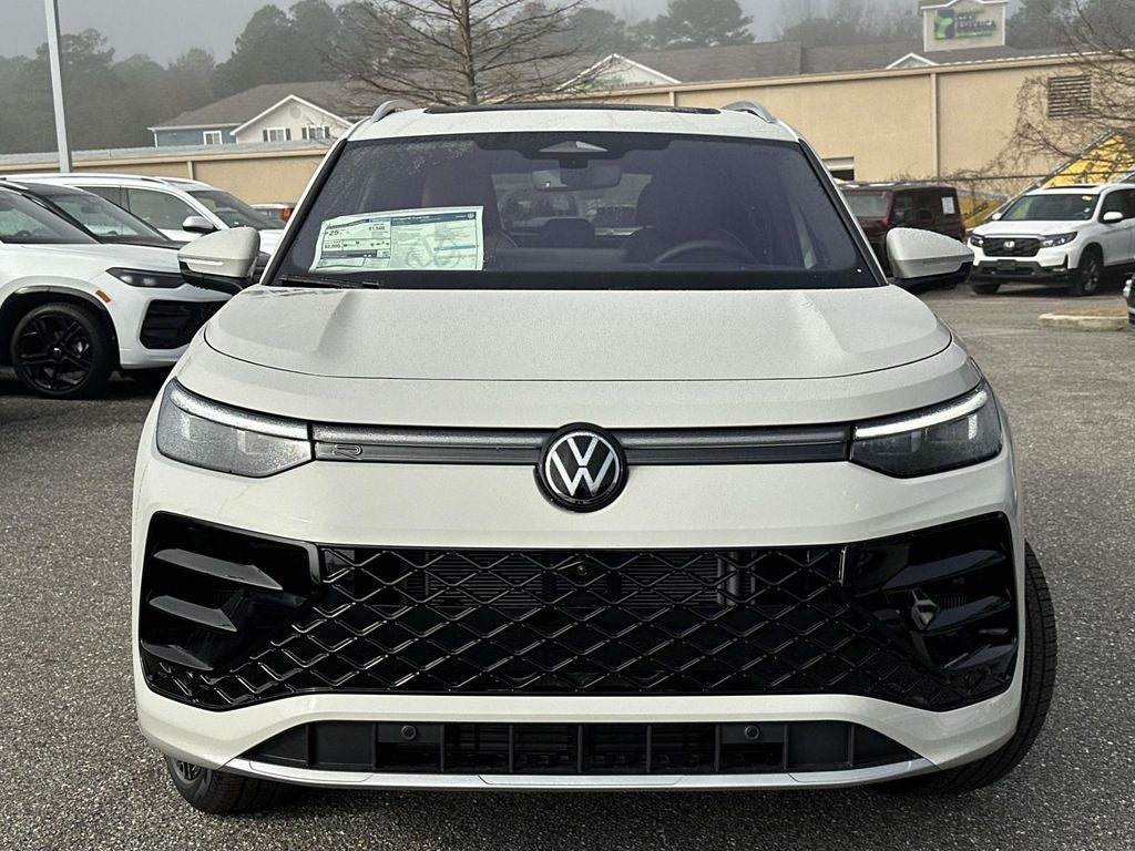 2026 Volkswagen Tiguan 2.0T SEL R-Line