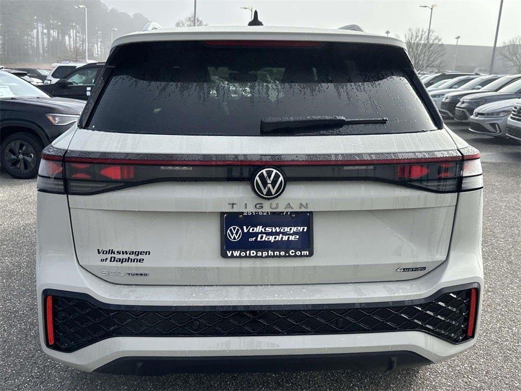 2026 Volkswagen Tiguan 2.0T SEL R-Line